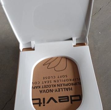 Kапак за тоалетна чиния Halley Rimles забавено падане бял